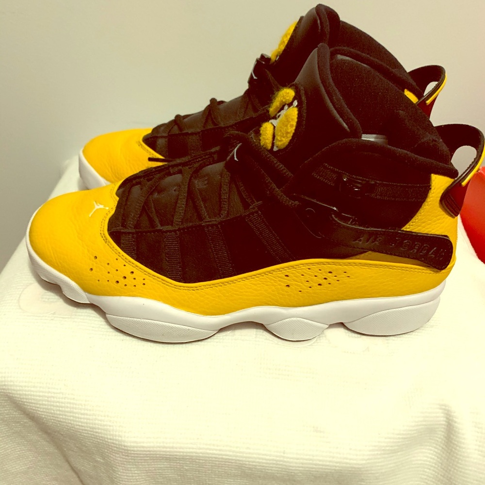 Jordan six rings